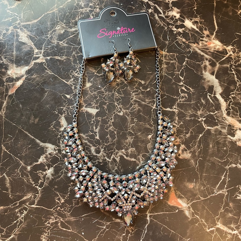 Paparazzi Zi necklace & earrings New 🇺🇸